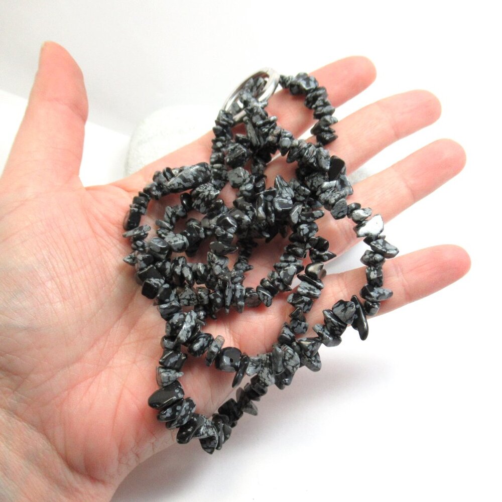 Snowflake Obsidian gemstone chip strand necklace - Picture 7 of 7